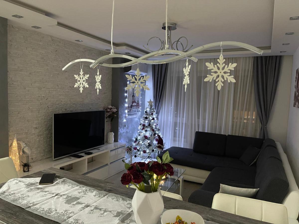 Apartman Mdb Lux 苏博蒂察 外观 照片